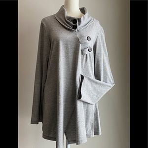 Lur Gray Tunic Top Size Medium